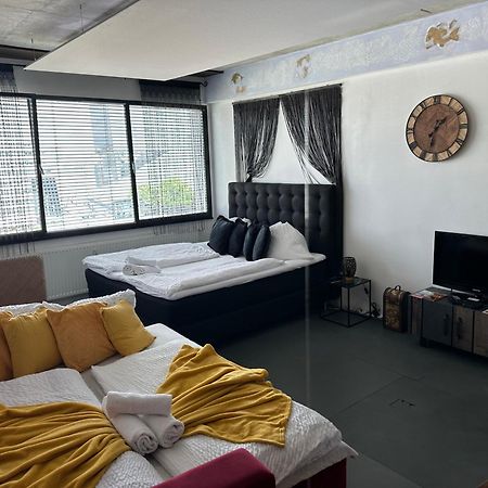 Apartment Am Schwedenplatz เวียนนา ภายนอก รูปภาพ